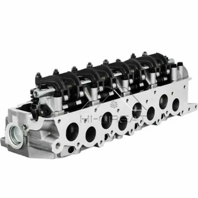 Engine Cylinder Head - Головка блока цилиндров дизельного двигателя 2.5L
